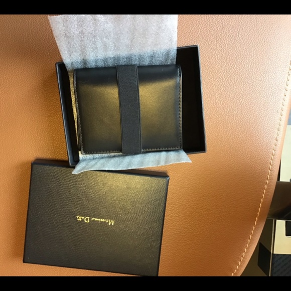 Beautiful Massimmo Dutti folding wallet space for c/cards and small change NWT - Picture 2 of 8